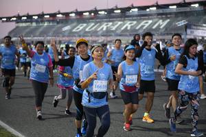 BIB: 502, 2020, 5124
                            <button type="button" onclick="openModal(10462053)" class="btn btn-primary btn-sm float-right btn-popup" data-toggle="modal" data-target=".modal-high-quality">
                        <i class="fas fa-shopping-cart"></i> Add to Cart
                    </button>
                                            <button type="button" onclick="isThisMe(10462053, true)" class="btn btn-success btn-sm float-right btn-popup btn-isme hidden" data-toggle="tooltip" data-placement="bottom" title="นี่คือรูปของคุณใช่ไหม คลิกที่นี่เพื่อเอาเข้าอัลบั้ม">
                        <i class="fas fa-plus"></i> Add to album
                    </button>
                    <button type="button" onclick="isThisMe(10462053, false)" class="btn btn-warning btn-sm float-right btn-popup btn-isnotme hidden">
                        <i class="fas fa-ban"></i> Remove from album
                    </button>